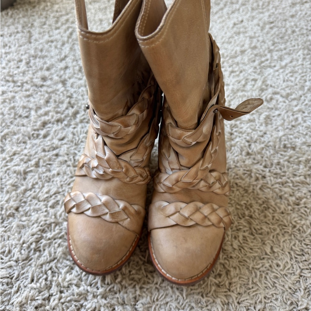 ACME Braided Beige Ankle Boots